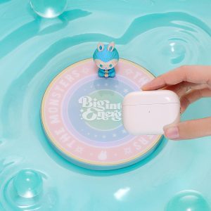 Labubu Draadloze Oplader – Big Into Energy Serie