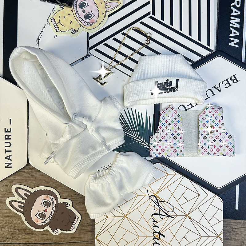 Wit Rainbow Streetwear Set voor Labubu – Frisheid, Stijl en Positieve Vibes - Afbeelding 2